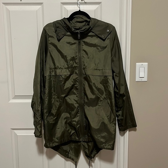 Longline green windbreaker - Picture 1 of 2